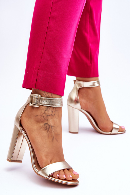 Sandales ar papēdi Zelta krāsas Georgina Sandales ar papēdi Zelta krāsas Georgina