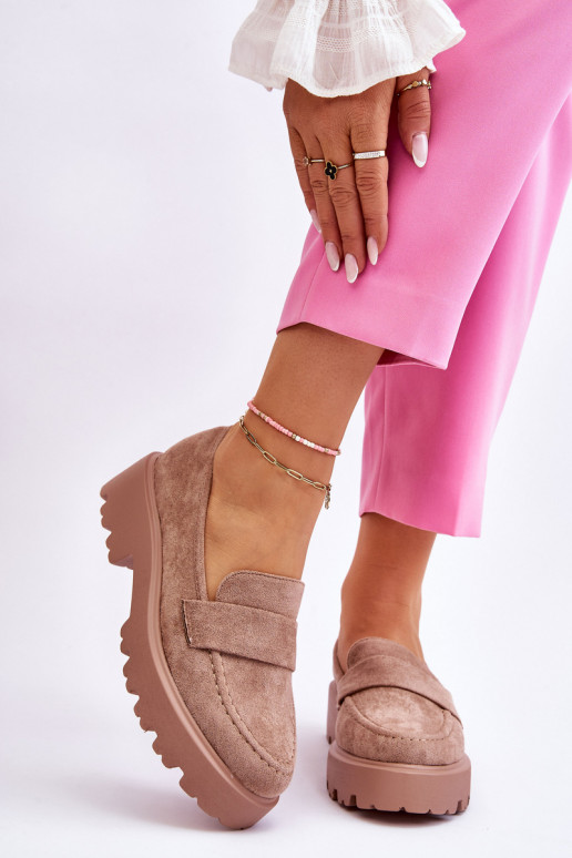 Klasiska modeļa zamšādas apavi... Klasiska modeļa zamšādas apavi...