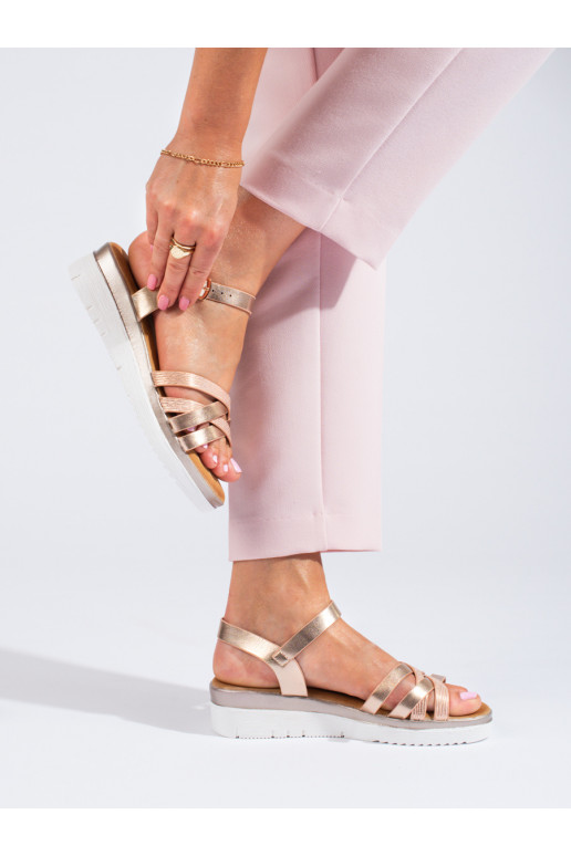 Ērtas sieviešu sandales ar nelielu... Ērtas sieviešu sandales ar nelielu...