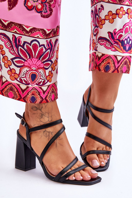 Sieviešu basenes  melnas krāsas... Sieviešu basenes  melnas krāsas...