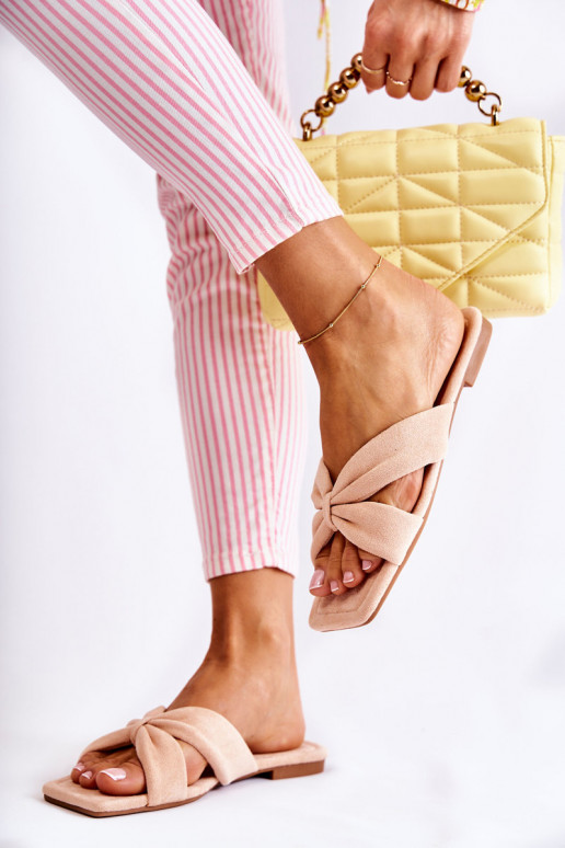 velūra Čības Gaiši sārtas krāsas... velūra Čības Gaiši sārtas krāsas...