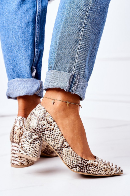 Kurpes   Shoes  Zelta krāsas Kurpes   Shoes  Zelta krāsas