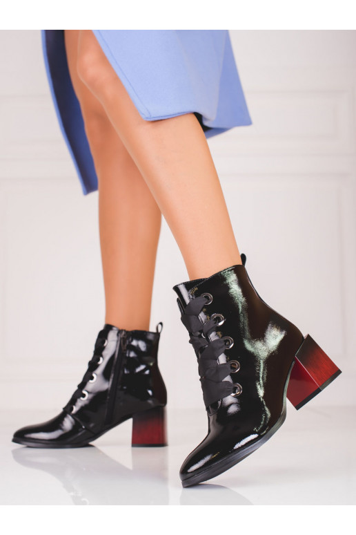 Laque sieviešu zābaki  Potocki Laque sieviešu zābaki  Potocki