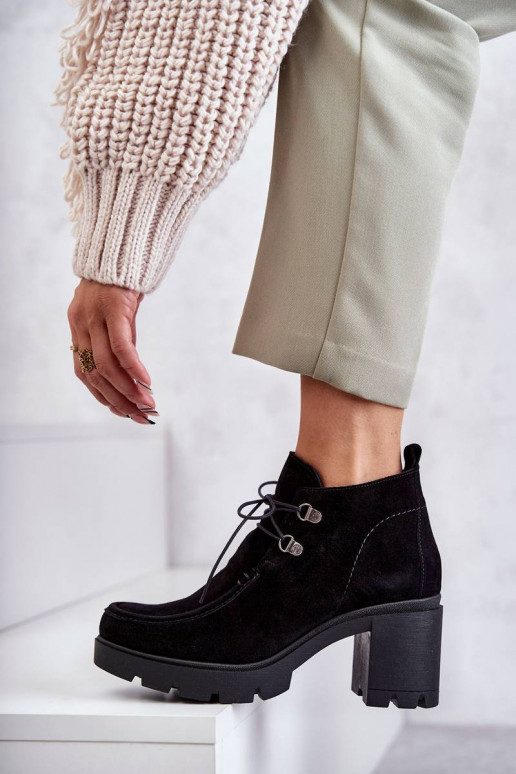 Zamšādas Sieviešu puszābaki šņorējami... Zamšādas Sieviešu puszābaki šņorējami...