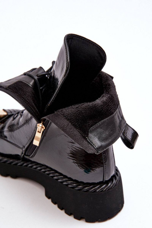 Laque zābaki ar ornamentiem melnas... Laque zābaki ar ornamentiem melnas...