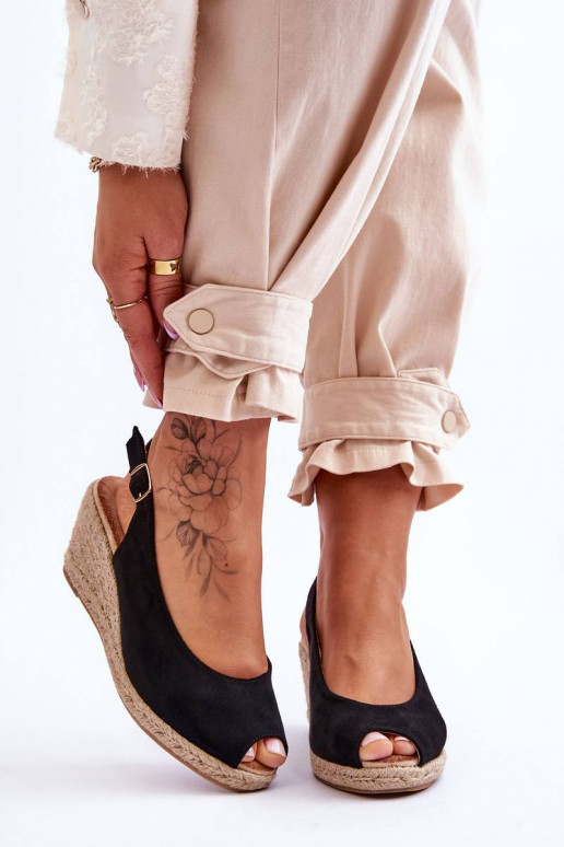 Zamšādas platformas basenes melnas... Zamšādas platformas basenes melnas...