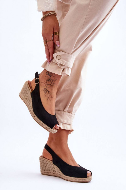 Zamšādas platformas basenes melnas... Zamšādas platformas basenes melnas...