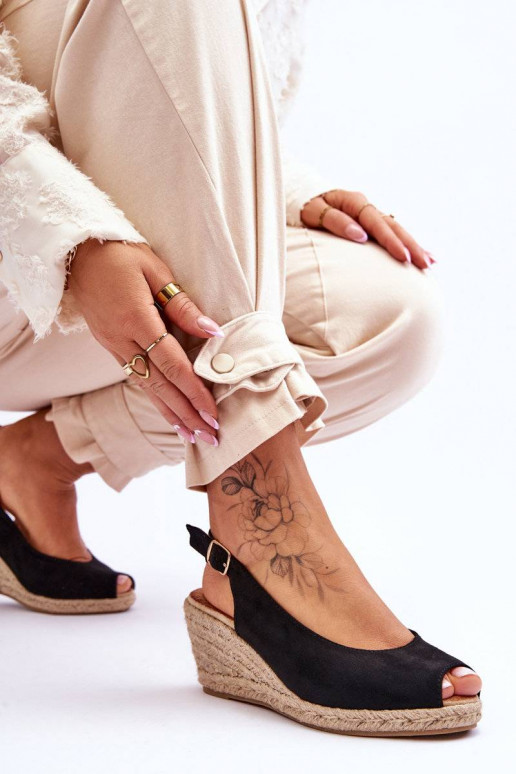 Zamšādas platformas basenes melnas... Zamšādas platformas basenes melnas...