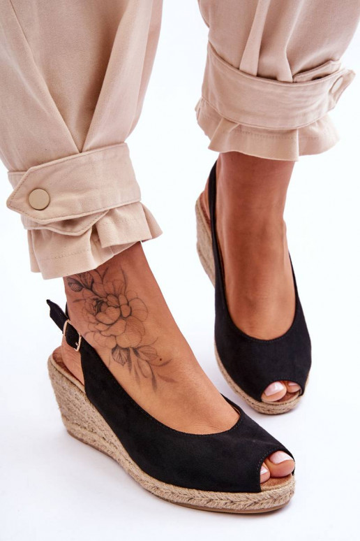 Zamšādas platformas basenes melnas... Zamšādas platformas basenes melnas...