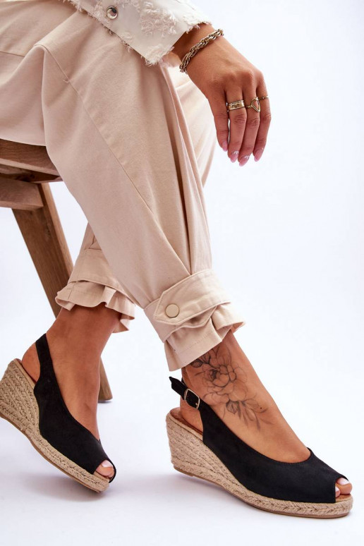 Zamšādas platformas basenes melnas... Zamšādas platformas basenes melnas...