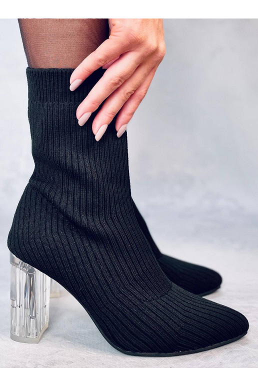 Stilīgi zābaki ar caurspīdīgu papēdi...