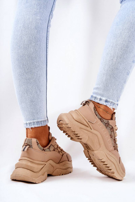 Sportiska stila apavi ar platformu... Sportiska stila apavi ar platformu...