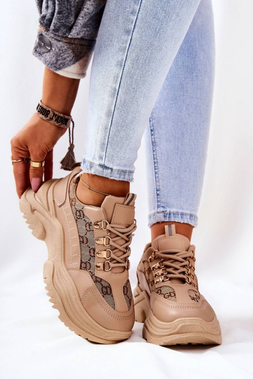 Sportiska stila apavi ar platformu... Sportiska stila apavi ar platformu...