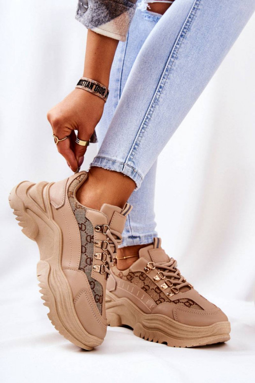 Sportiska stila apavi ar platformu... Sportiska stila apavi ar platformu...