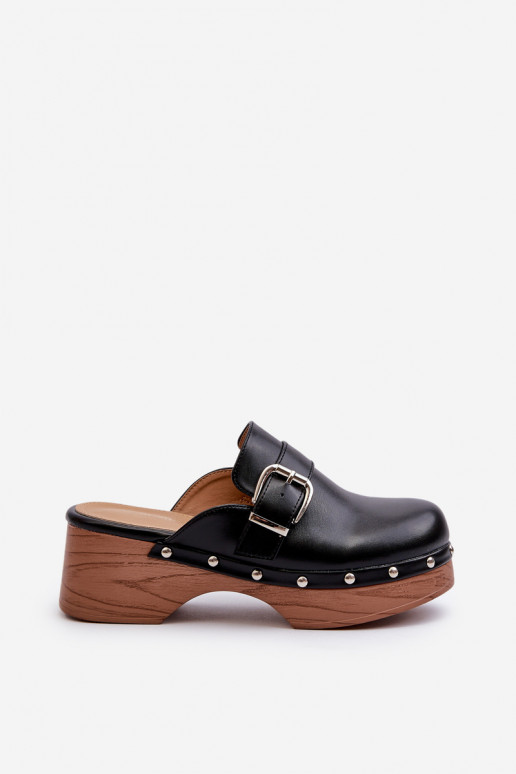 Čības  ar sprādzēm melnas krāsas...