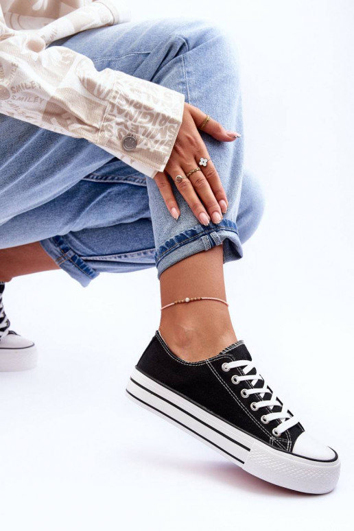 Brīvā laika apavi Klasiska modeļa  ar... Brīvā laika apavi Klasiska modeļa  ar...