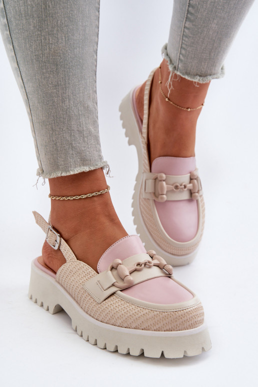 Sieviešu basenes ar platiem papēžiem... Sieviešu basenes ar platiem papēžiem...