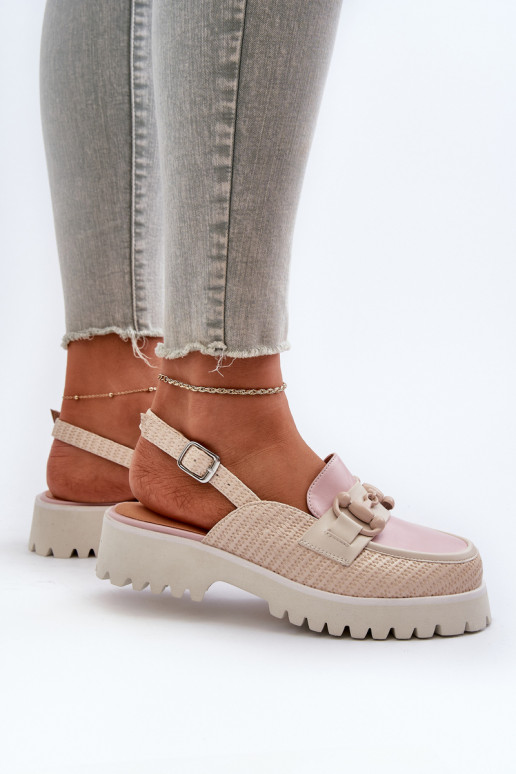 Sieviešu basenes ar platiem papēžiem... Sieviešu basenes ar platiem papēžiem...