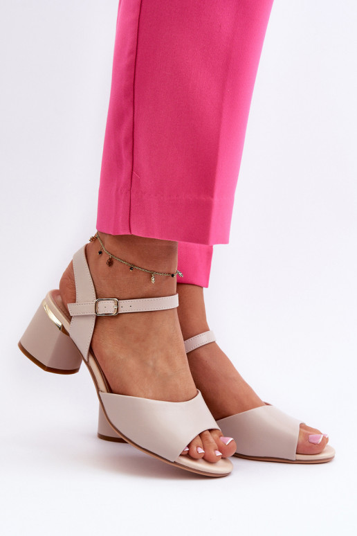 Sieviešu basenes  Eko   Sergio Leone... Sieviešu basenes  Eko   Sergio Leone...