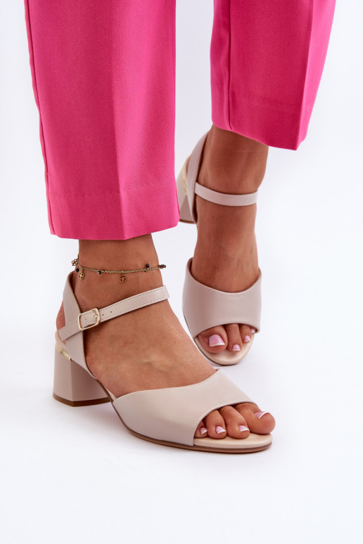 Sieviešu basenes  Eko   Sergio Leone... Sieviešu basenes  Eko   Sergio Leone...