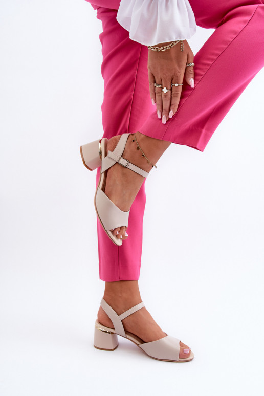 Sieviešu basenes  Eko   Sergio Leone... Sieviešu basenes  Eko   Sergio Leone...