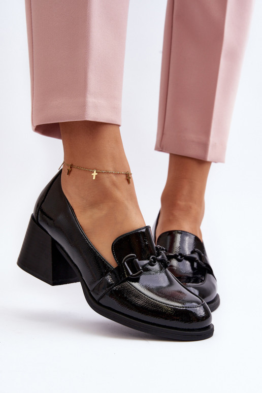 Laque apavi ar papēdi melnas krāsas...