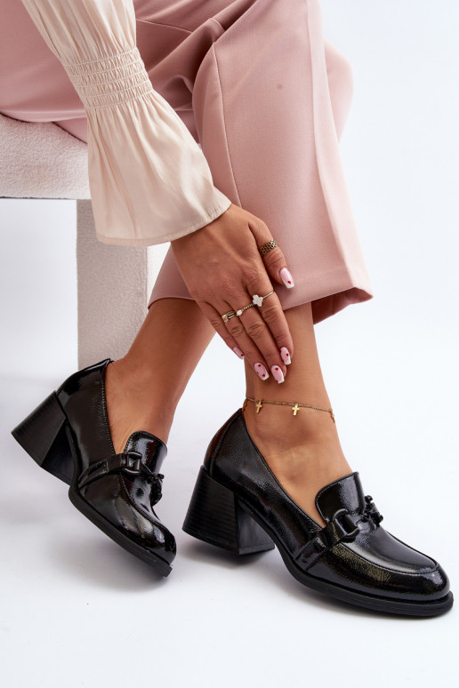 Laque apavi ar papēdi melnas krāsas...