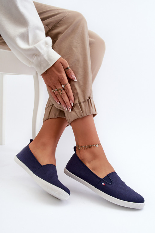 Sporta apavi brīvā laika apavi... Sporta apavi brīvā laika apavi...