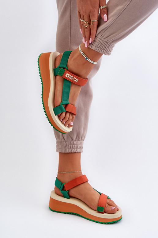 Sieviešu basenes ar platformu I... Sieviešu basenes ar platformu I...