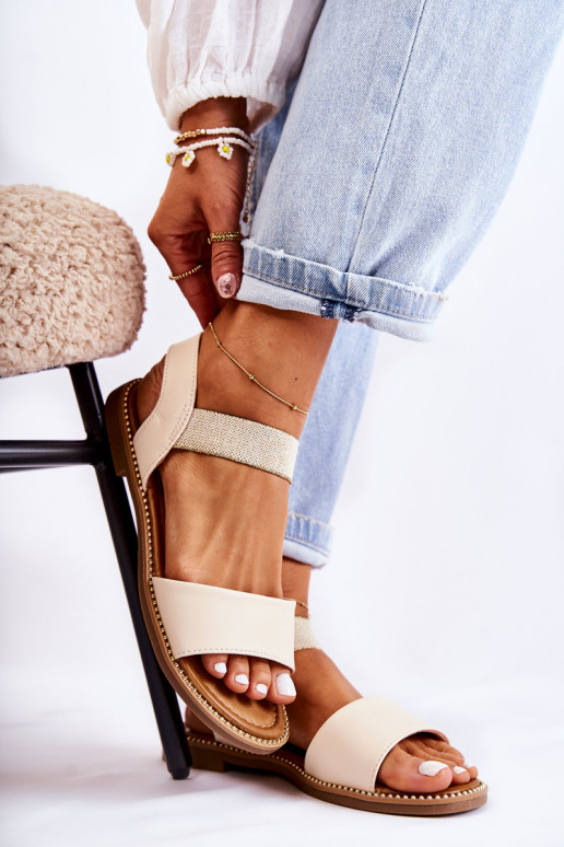 Klasiska modeļa sandales ar platiem... Klasiska modeļa sandales ar platiem...