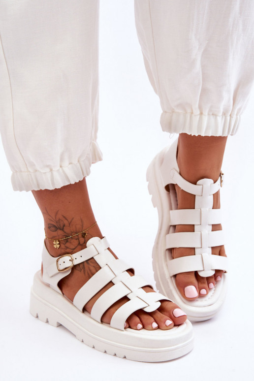 Sieviešu basenes  ar siksniņām baltas... Sieviešu basenes  ar siksniņām baltas...