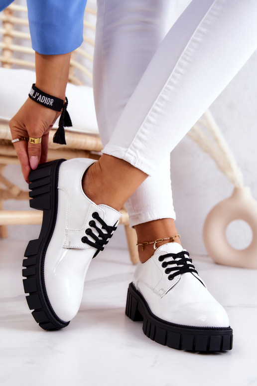 Stilīgas laque apavi La.Fi baltas... Stilīgas laque apavi La.Fi baltas...