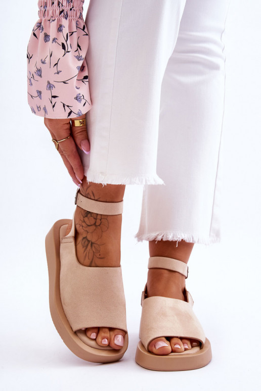 Ērtas sieviešu basenes ar platformu... Ērtas sieviešu basenes ar platformu...