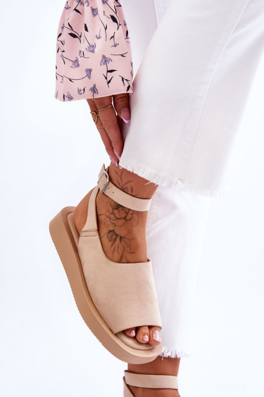 Ērtas sieviešu basenes ar platformu... Ērtas sieviešu basenes ar platformu...