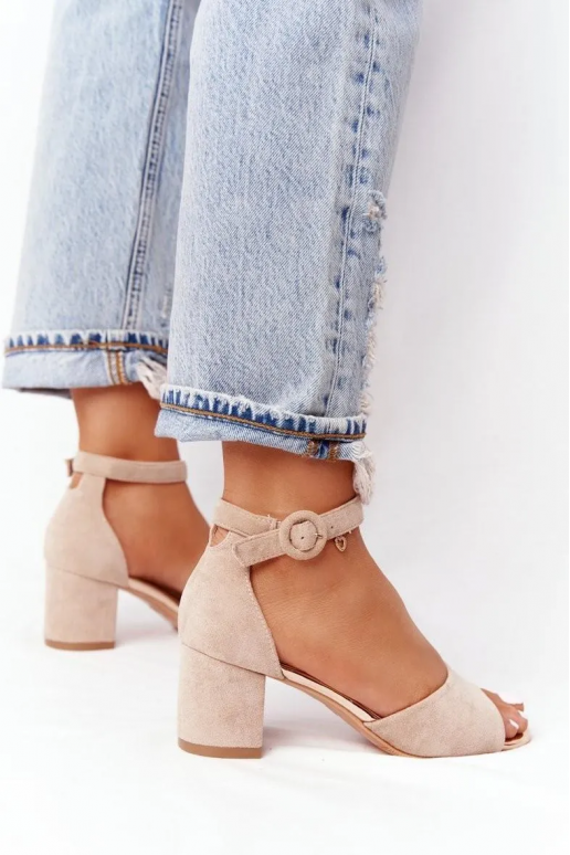 Sieviešu basenes  ar papēdi Vinceza... Sieviešu basenes  ar papēdi Vinceza...