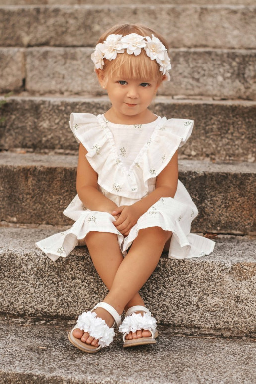 Bērnu sandales ar ziediem baltā krāsā Bērnu sandales ar ziediem baltā krāsā