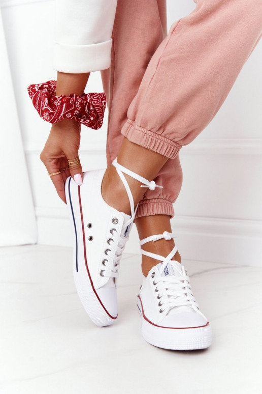 Klasiska modeļa sporta apavi ar līdzenu zoli Big Star DD274336 baltas krāsas Klasiska modeļa sporta apavi ar līdzenu zoli Big Star DD274336 baltas krāsas