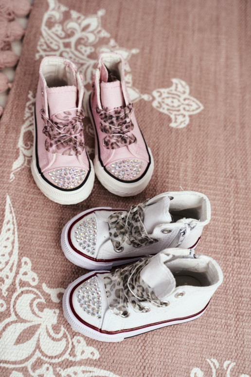 Bērnu brīvā laika apavi ar mirdzošiem spīdumiņiem baltas krāsas Smile Bērnu brīvā laika apavi ar mirdzošiem spīdumiņiem baltas krāsas Smile