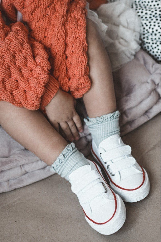 Bērnu brīvā laika apavi ar lipīgām aizdarēm BIG STAR HH374199 baltas krāsas Bērnu brīvā laika apavi ar lipīgām aizdarēm BIG STAR HH374199 baltas krāsas