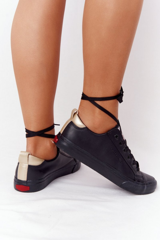 Stilīgi sporta apavi no dabīgas ādas CROSS JEANS HH2R4003C melnas krāsas Stilīgi sporta apavi no dabīgas ādas CROSS JEANS HH2R4003C melnas krāsas