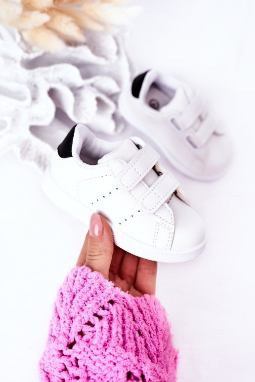 Bērnu apavi Sporta apavi ar lipīgām aizdarēm Baltas-melnas krāsas California Bērnu apavi Sporta apavi ar lipīgām aizdarēm Baltas-melnas krāsas California