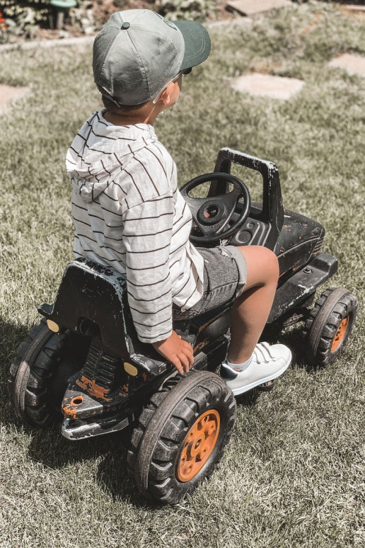 Bērnu apavi Sporta apavi ar lipīgām aizdarēm Baltas-melnas krāsas California Bērnu apavi Sporta apavi ar lipīgām aizdarēm Baltas-melnas krāsas California