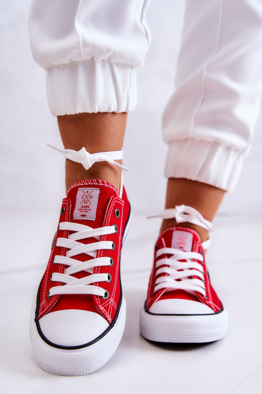 Klasiska modeļa brīvā laika apavi Cross Jeans JJ2R4010C sarkanas krāsas