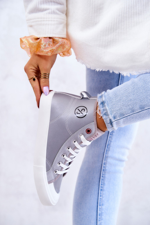 tõmblukuga Cross Jeans JJ2R4057C Pelēkas krāsas tõmblukuga Cross Jeans JJ2R4057C Pelēkas krāsas