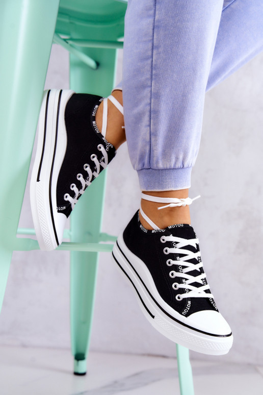 šņorējami Sporta apavi melnas krāsas Menifee