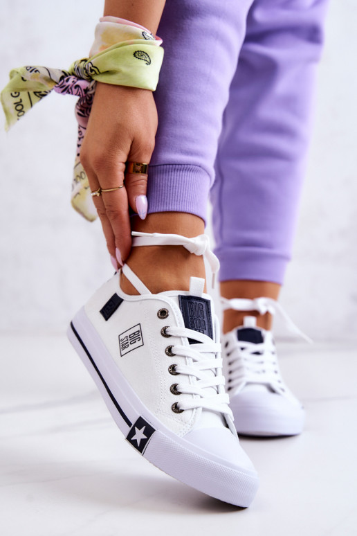 Klasiska modeļa sporta apavi ar līdzenu zoli Big Star JJ274255 baltas krāsas