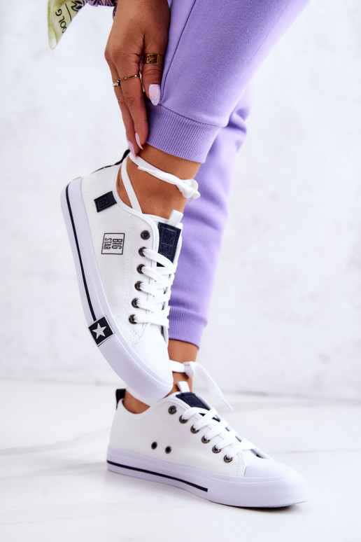 Klasiska modeļa sporta apavi ar līdzenu zoli Big Star JJ274255 baltas krāsas