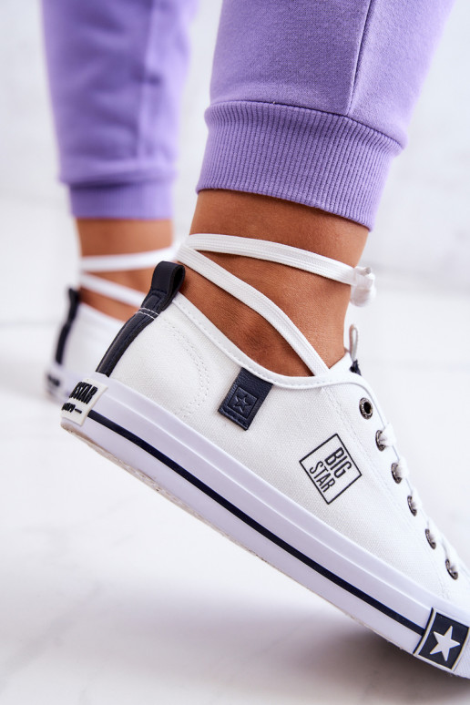 Klasiska modeļa sporta apavi ar līdzenu zoli Big Star JJ274255 baltas krāsas