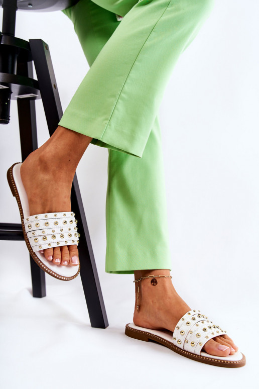 Čibas no dabīgas ādas ar ornamentiem baltas krāsas Brien