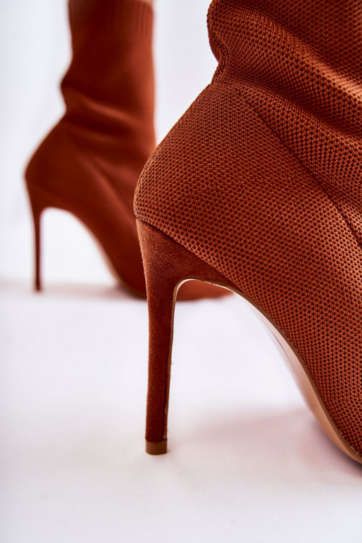 Puszābaki  ar papēdi brūnas krāsas Luisell Puszābaki  ar papēdi brūnas krāsas Luisell